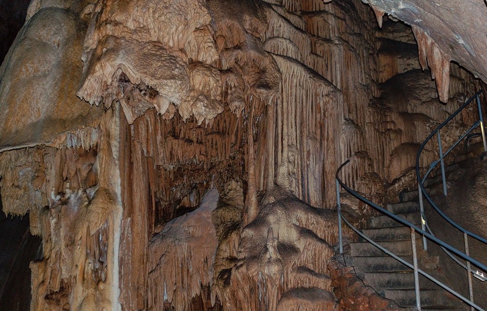На фото – стена пещеры Эмине-Баир-Хосар